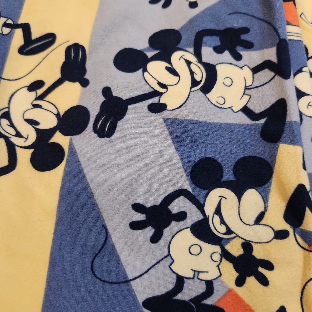 LuLaRoe Disney Leggings Lot OS – Retro Mickey Geometric & Classic Mickey – GUC - Picture 6 of 7